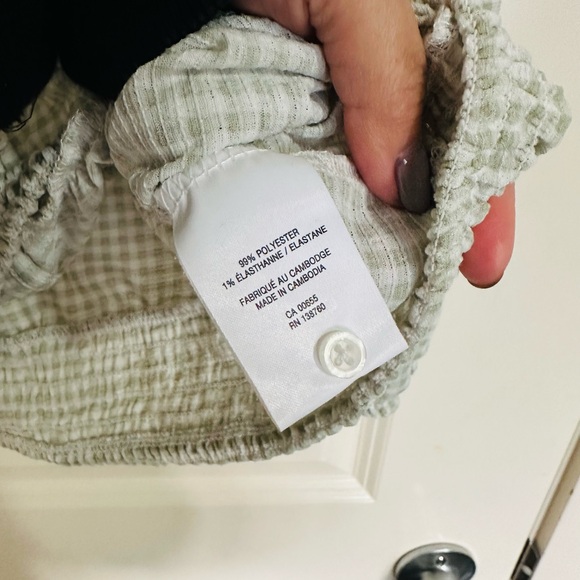 Green checkerd blouse - Picture 2 of 3